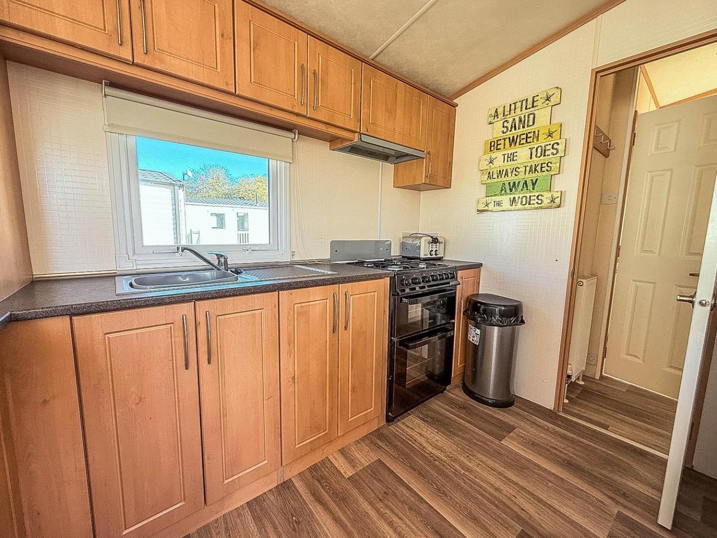 Lovely 6 Berth Caravan For Hire At Manor Park In Hunstanton Norfolk Ref 23044S Ngoại thất bức ảnh